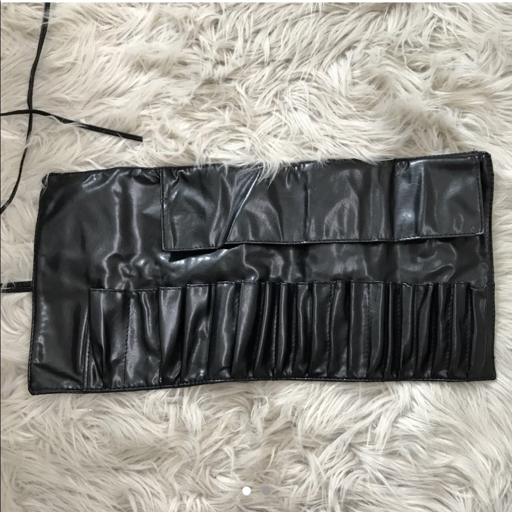 BRUSH CASE!